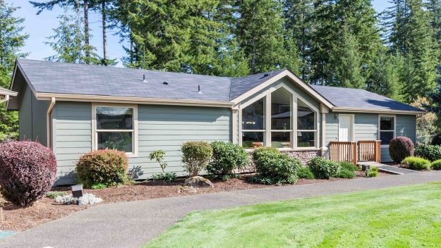 pinehurst-2504-exterior-1 modular homes manufacturers